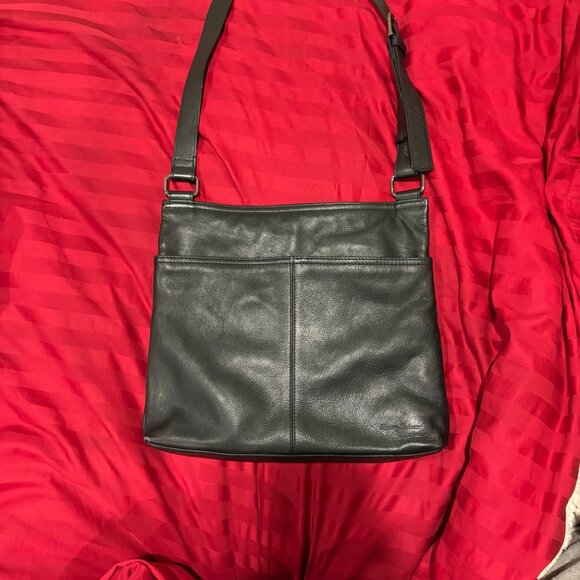 Tommy Bahama leather shoulder bag - Picture 4 of 7